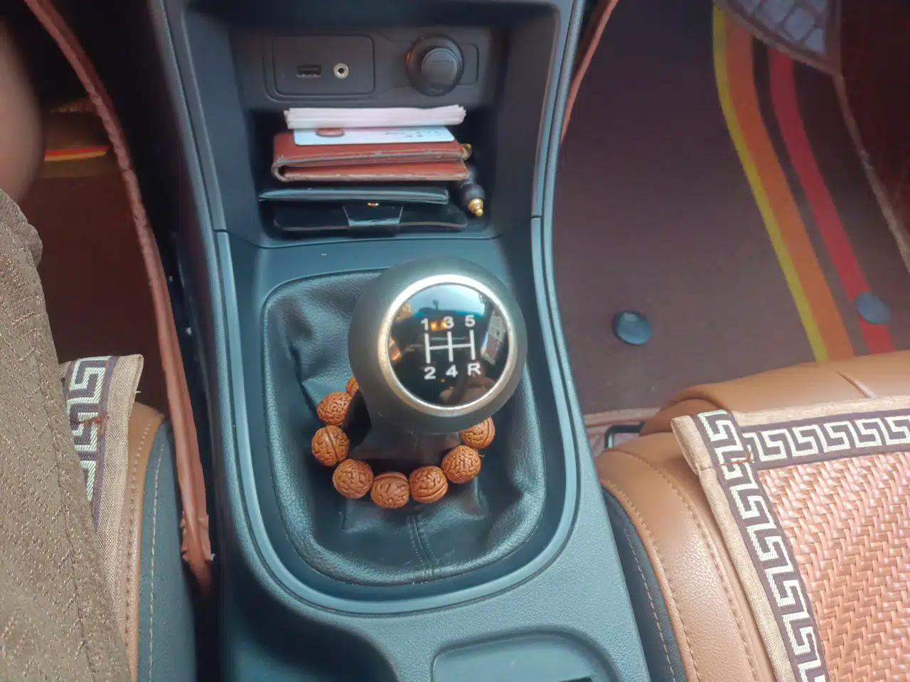 MG GT 2016 1.5L Manual Value-Added Luxury Edition — миниатюра 14