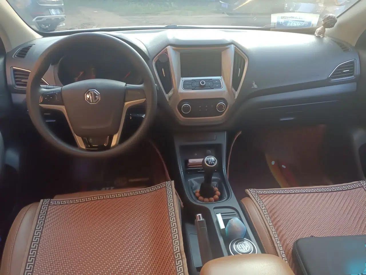 MG GT 2016 1.5L Manual Value-Added Luxury Edition — миниатюра 9