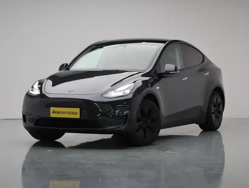 Model Y 2024 Rear-Wheel Drive — миниатюра 1
