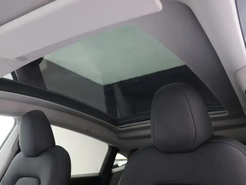 Model Y 2024 Rear-Wheel Drive — миниатюра 19