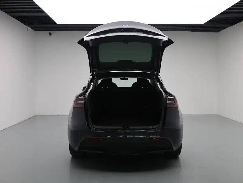 Model Y 2024 Rear-Wheel Drive — миниатюра 20