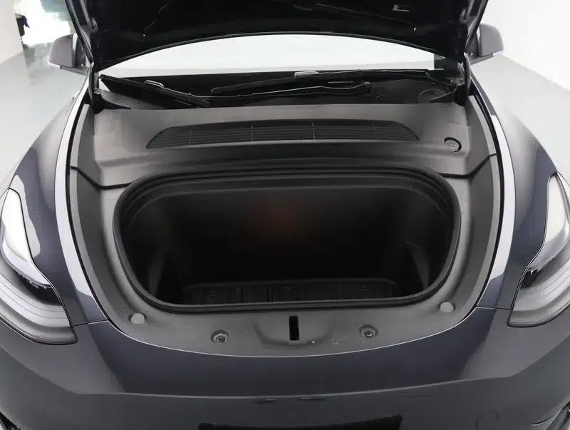 Model Y 2024 Rear-Wheel Drive — миниатюра 10