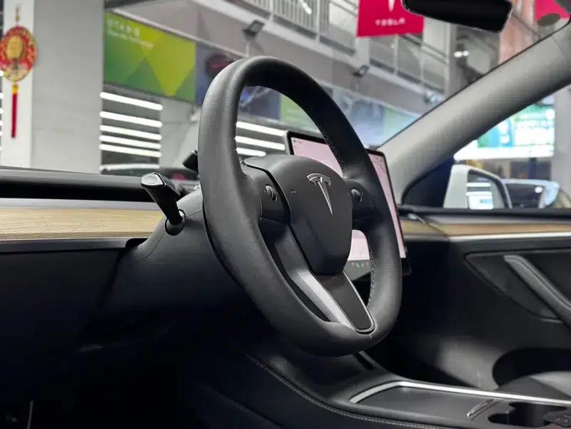 Model Y 2022 Facelift Rear-Wheel Drive Version — миниатюра 11