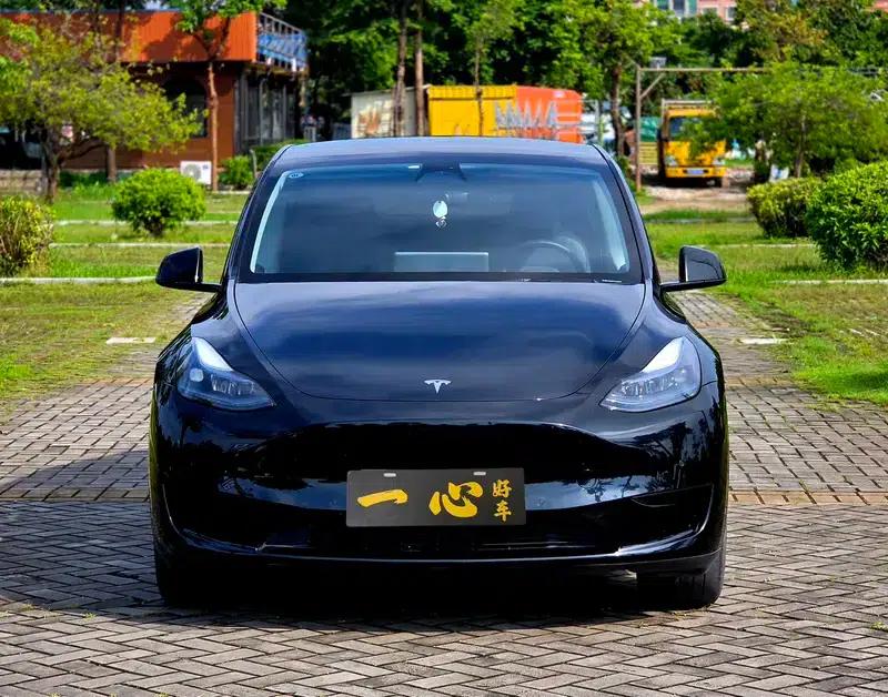 Model Y 2023 Rear-Wheel Drive — миниатюра 2