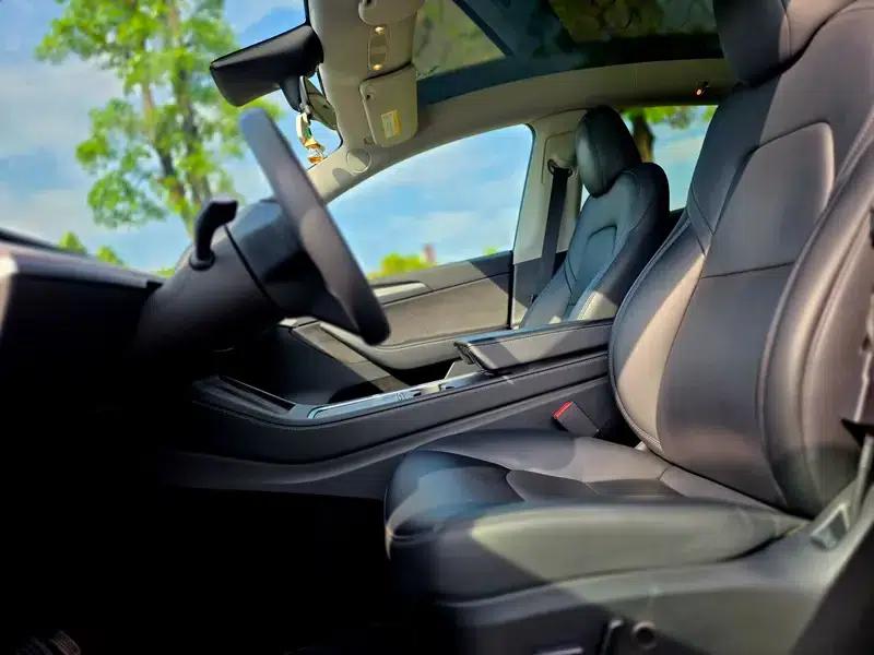 Model Y 2023 Rear-Wheel Drive — миниатюра 9