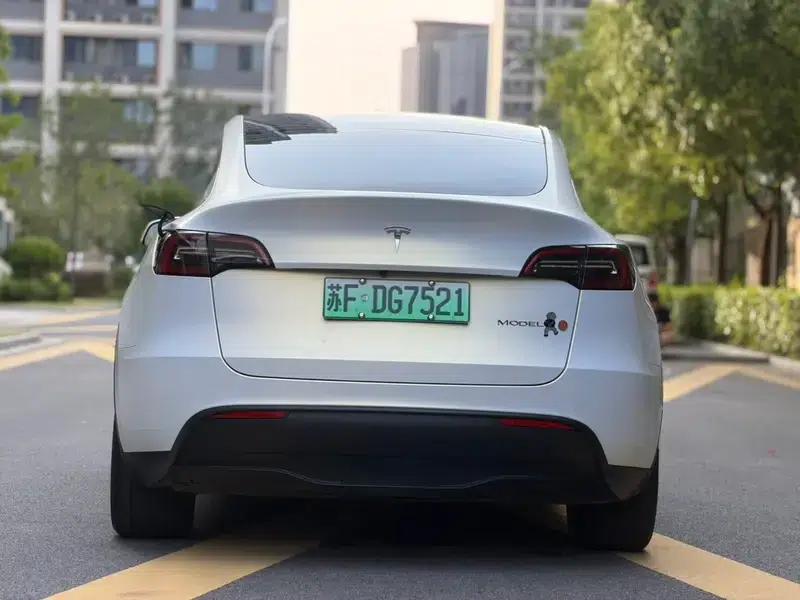Model Y 2023 Rear-Wheel Drive — миниатюра 6