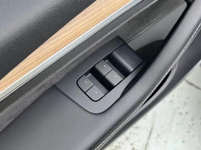 Model Y 2022 Facelift Rear-Wheel Drive Version — миниатюра 26