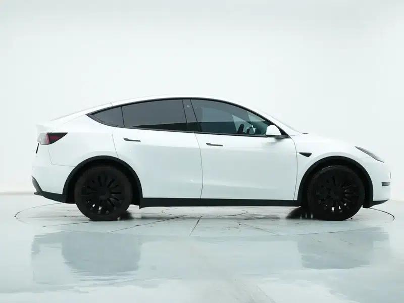 Model Y 2022 Facelift Rear-Wheel Drive Version — миниатюра 8