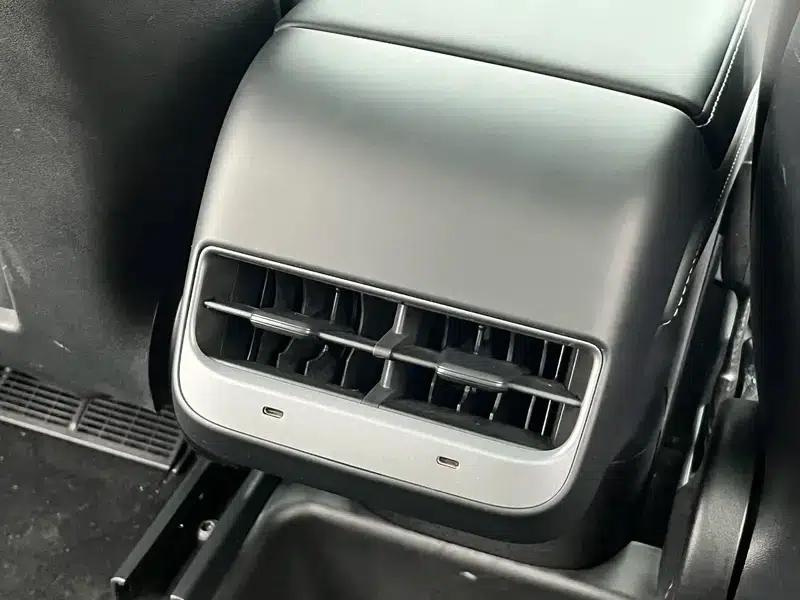 Model Y 2022 Facelift Rear-Wheel Drive Version — миниатюра 10