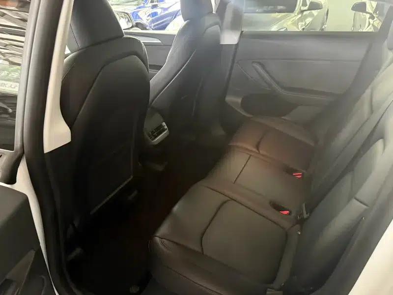 Model Y 2024 Long Range All-Wheel Drive — миниатюра 11