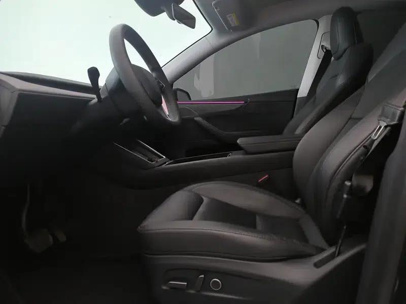 Model Y 2025 Long Range All-Wheel Drive First Edition — миниатюра 11