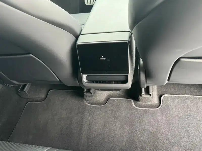 Model Y 2025 Long Range All-Wheel Drive — миниатюра 7