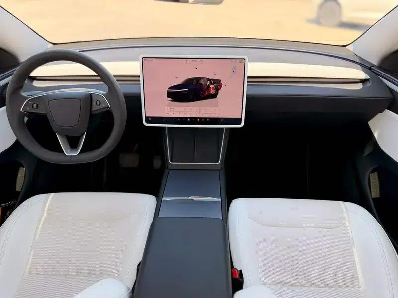 Model Y 2025 Long Range All-Wheel Drive First Edition — миниатюра 7