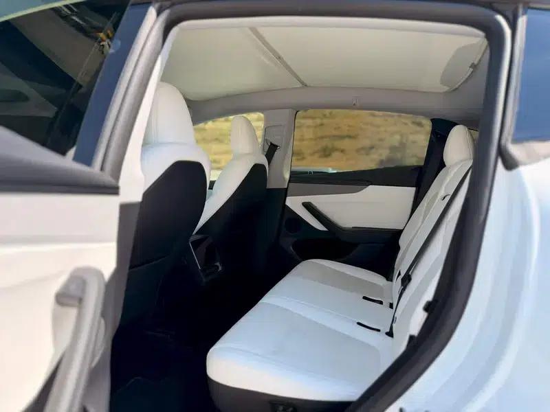 Model Y 2025 Long Range All-Wheel Drive First Edition — миниатюра 9