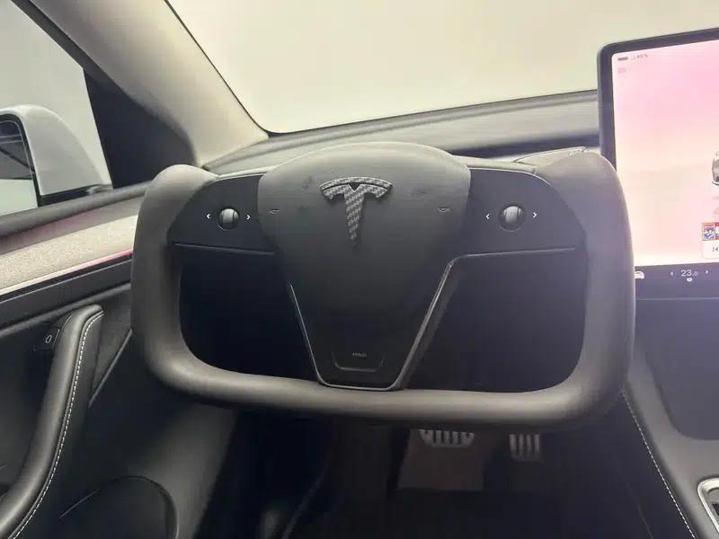 Model Y 2024 Rear-Wheel Drive — миниатюра 16