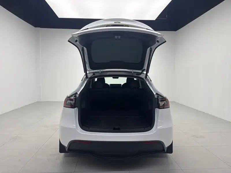 Model Y 2024 Rear-Wheel Drive — миниатюра 20