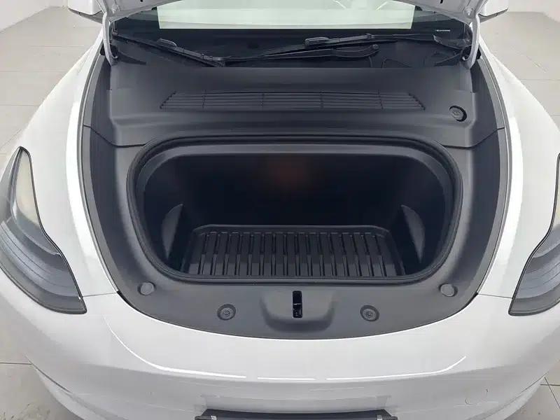 Model Y 2024 Rear-Wheel Drive — миниатюра 10