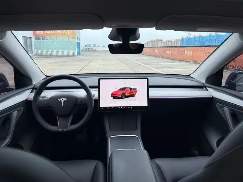 Model Y 2024 Rear-Wheel Drive — миниатюра 11