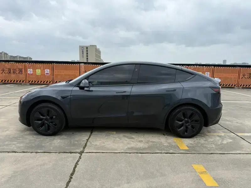 Model Y 2024 Rear-Wheel Drive — миниатюра 4