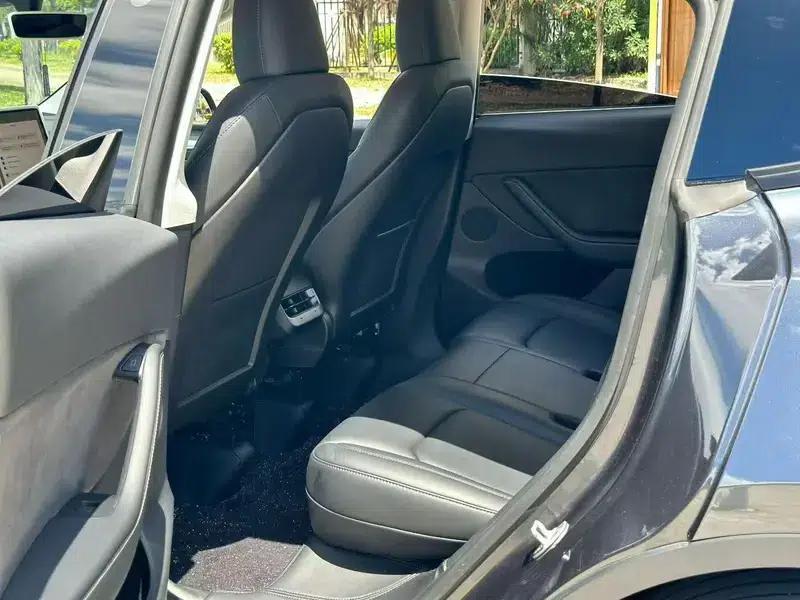 Model Y 2024 Rear-Wheel Drive — миниатюра 9