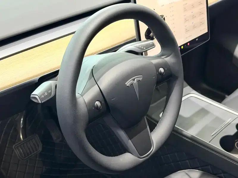 Model Y 2022 Facelift Rear-Wheel Drive Version — миниатюра 11