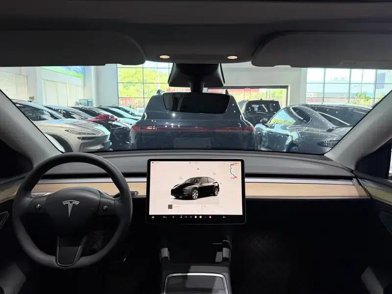Model Y 2022 Facelift Rear-Wheel Drive Version — миниатюра 10