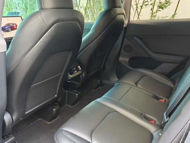Model Y 2023 Rear-Wheel Drive — миниатюра 9