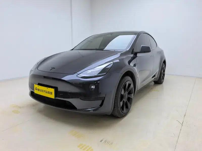 Model Y 2024 Rear-Wheel Drive — миниатюра 1