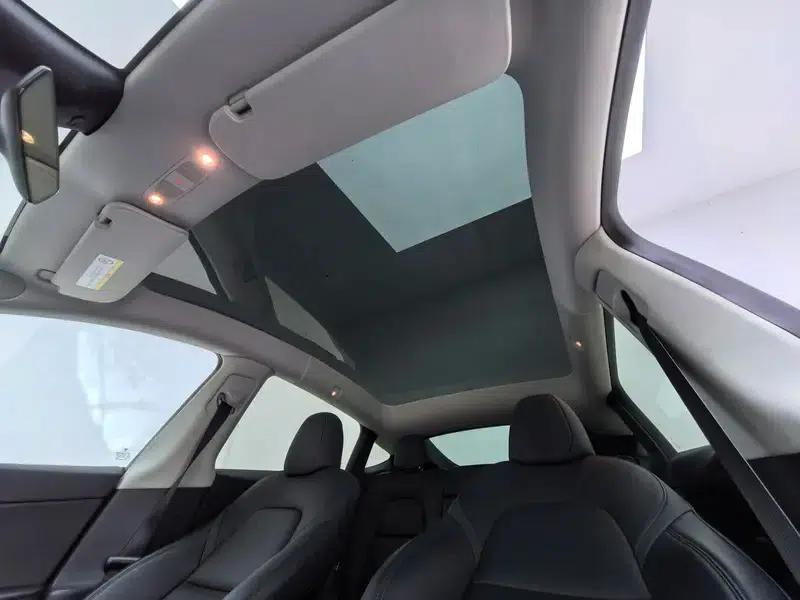 Model Y 2024 Rear-Wheel Drive — миниатюра 19