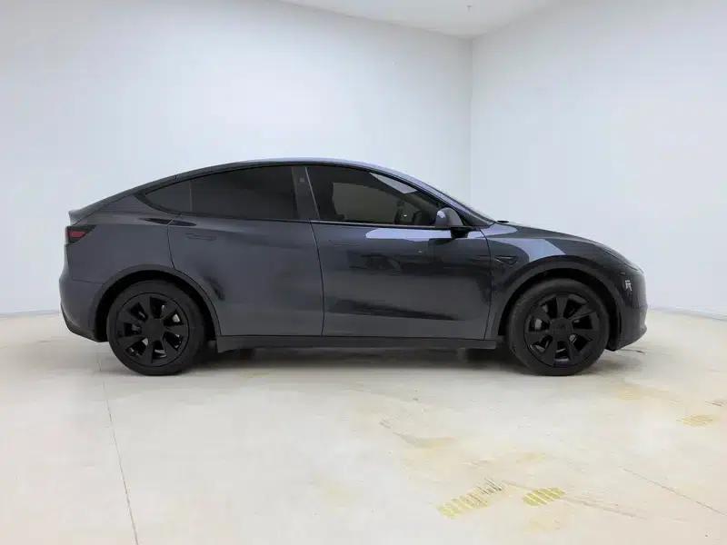 Model Y 2024 Rear-Wheel Drive — миниатюра 8