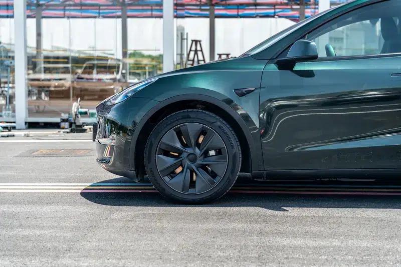 Model Y 2023 Long Range All-Wheel Drive — миниатюра 8