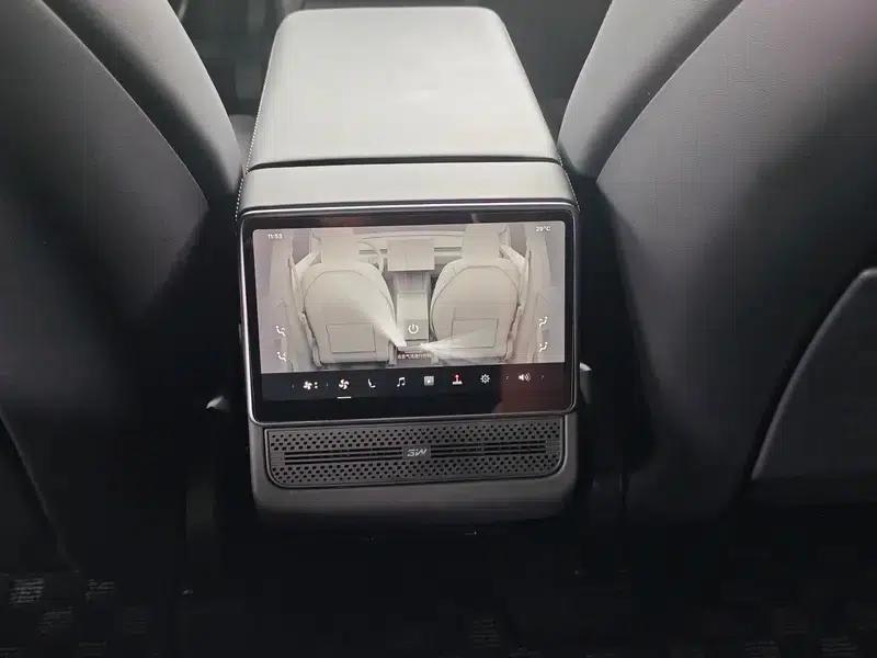 Model Y 2025 Rear-Wheel Drive — миниатюра 7