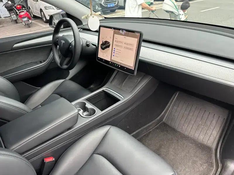 Model Y 2024 Rear-Wheel Drive — миниатюра 7
