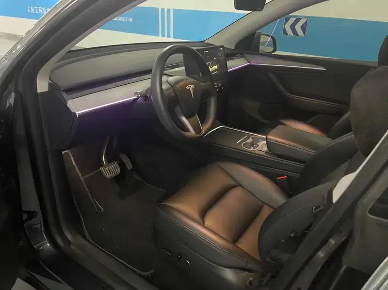 Model Y 2024 Rear-Wheel Drive — миниатюра 12