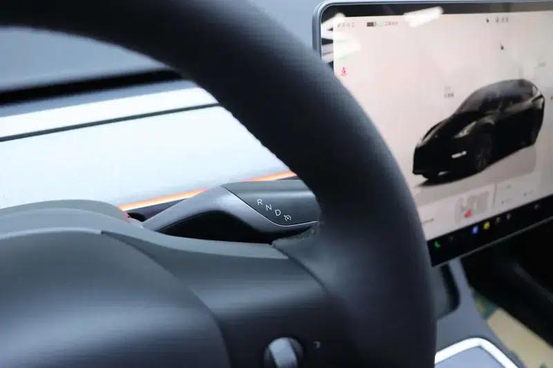 Model Y 2024 Rear-Wheel Drive — миниатюра 11