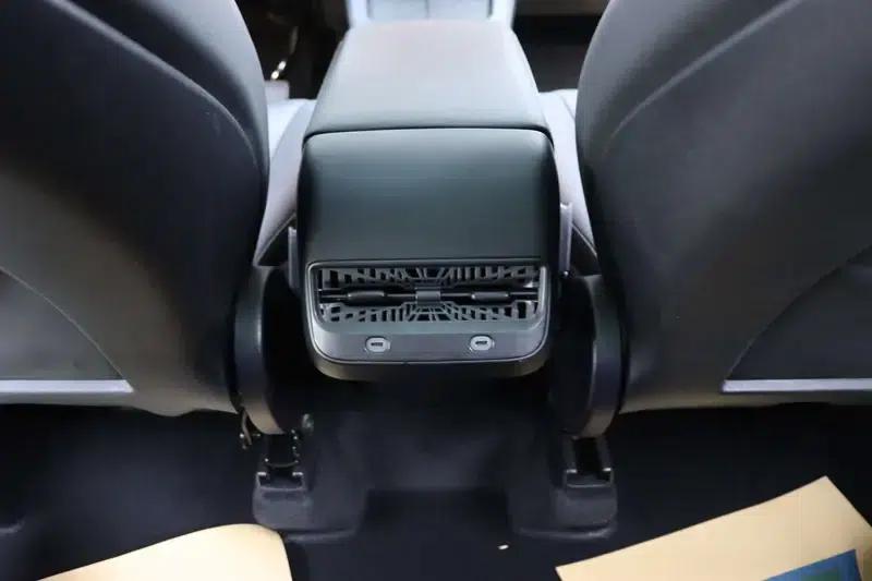 Model Y 2024 Rear-Wheel Drive — миниатюра 12
