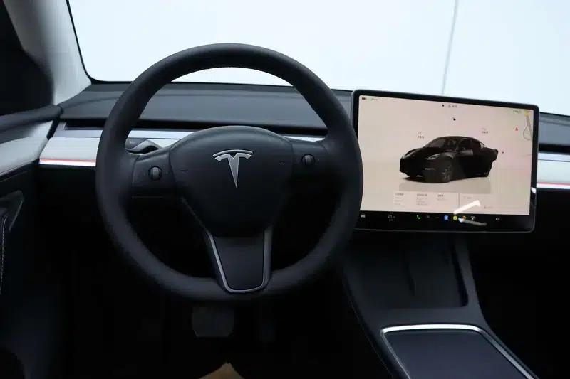 Model Y 2024 Rear-Wheel Drive — миниатюра 18