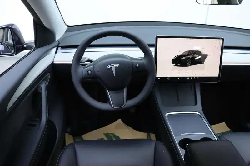 Model Y 2024 Rear-Wheel Drive — миниатюра 19
