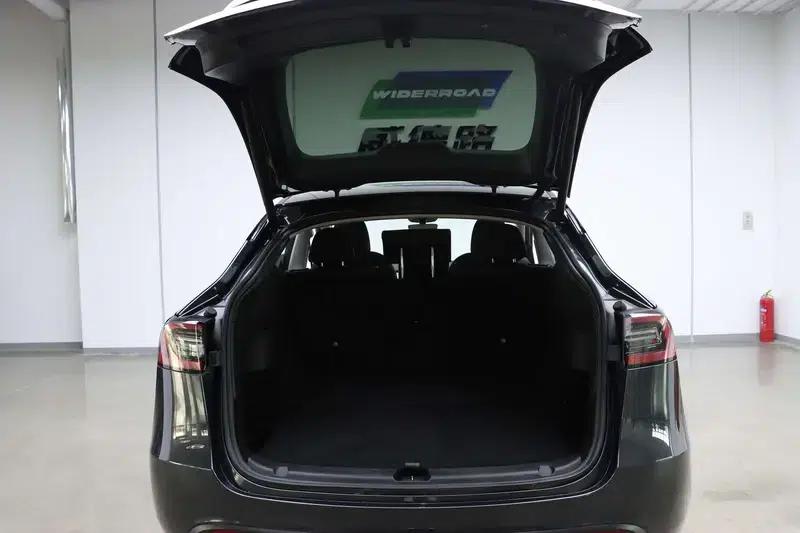 Model Y 2024 Rear-Wheel Drive — миниатюра 25