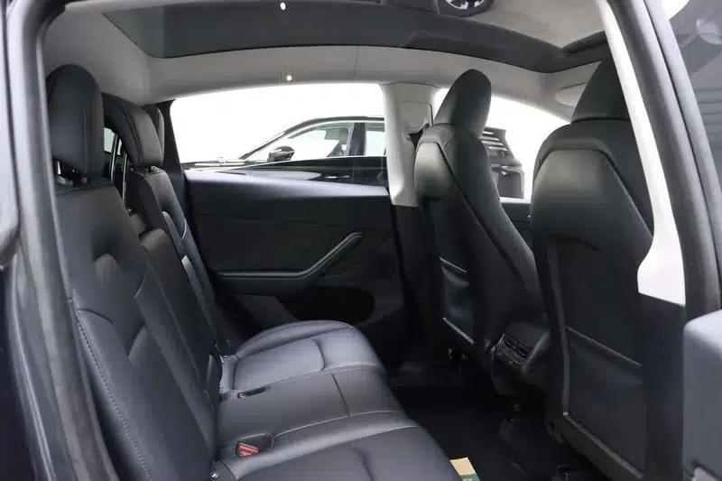 Model Y 2024 Rear-Wheel Drive — миниатюра 31