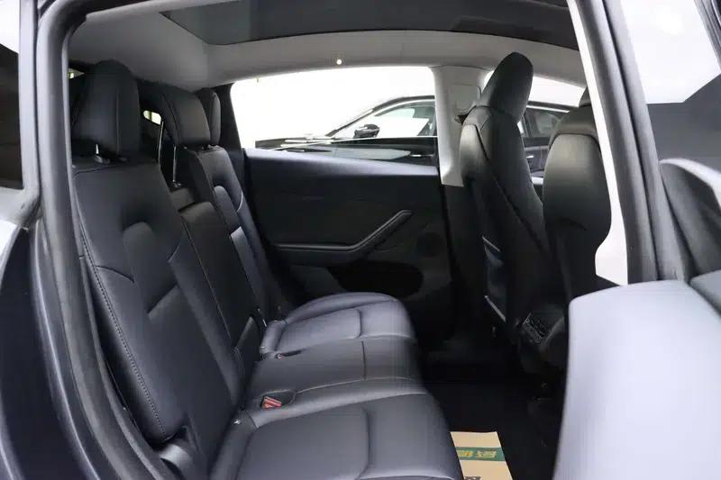 Model Y 2024 Rear-Wheel Drive — миниатюра 32