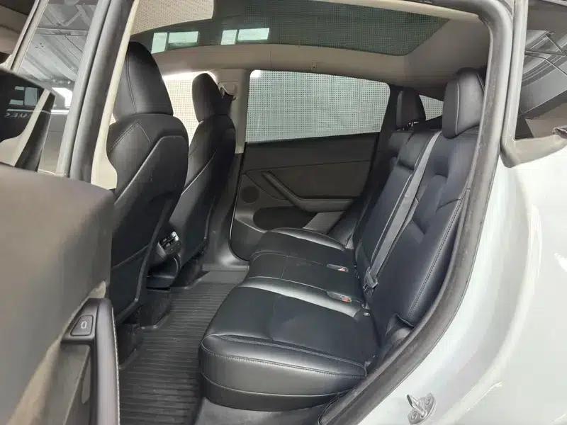 Model Y 2023 Rear-Wheel Drive — миниатюра 8
