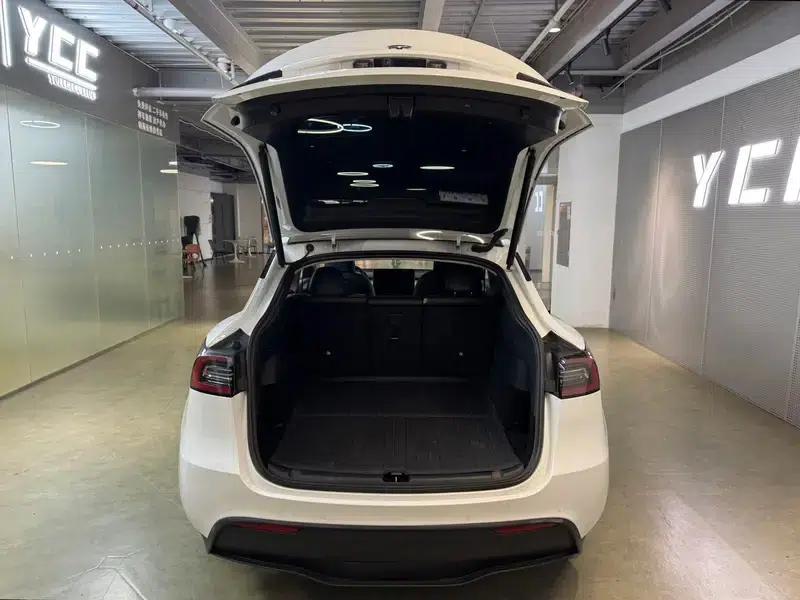 Model Y 2023 Rear-Wheel Drive — миниатюра 9