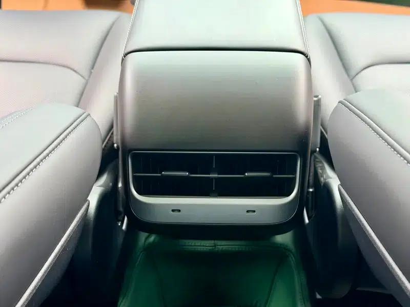 Model Y 2021 Long Range All-Wheel Drive — миниатюра 15
