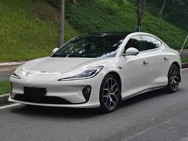 Zhiji L6 2025 Ultra