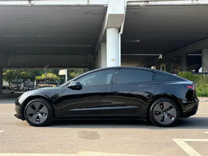 Model 3 2022 Rear-Wheel Drive — миниатюра 3