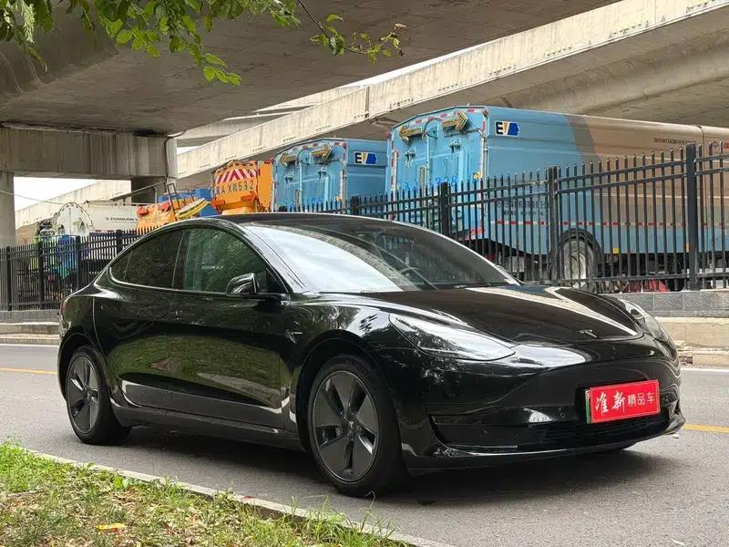 Model 3 2022 Rear-Wheel Drive — миниатюра 3