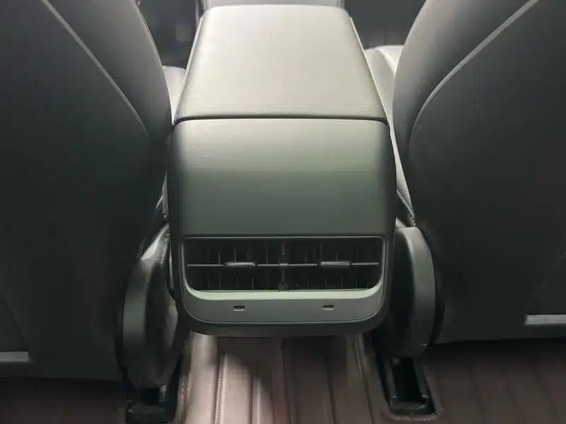 Model 3 2022 Rear-Wheel Drive — миниатюра 27