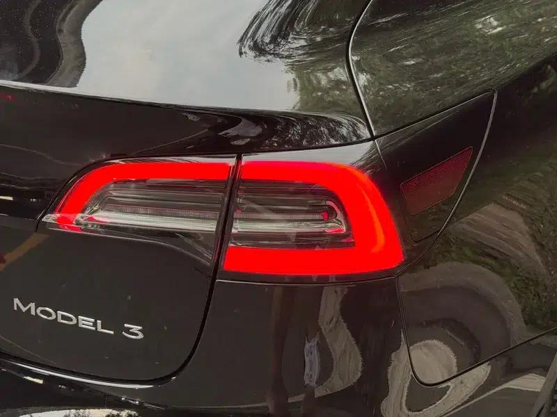Model 3 2022 Rear-Wheel Drive — миниатюра 10