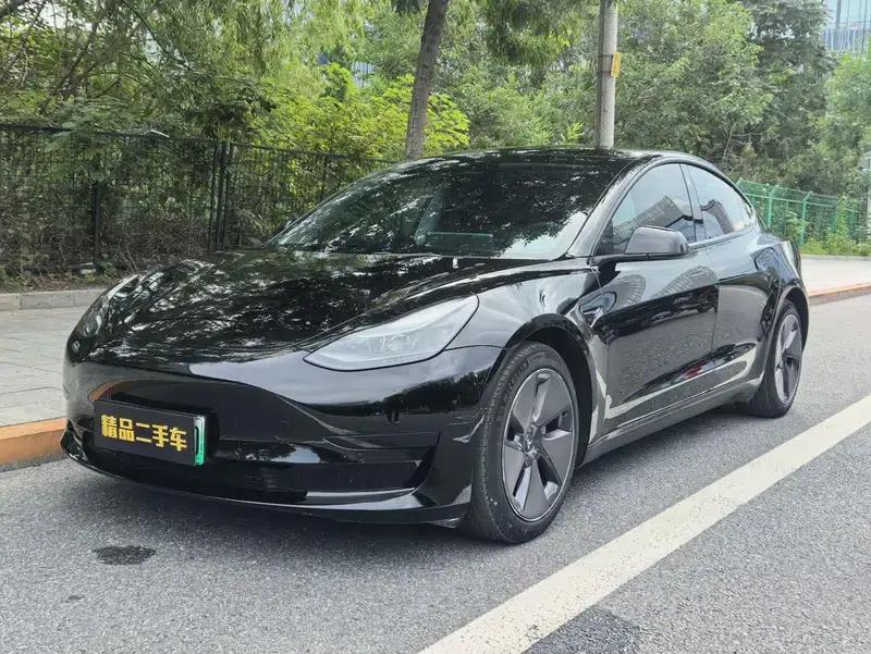 Model 3 2023 Rear-Wheel Drive — миниатюра 1
